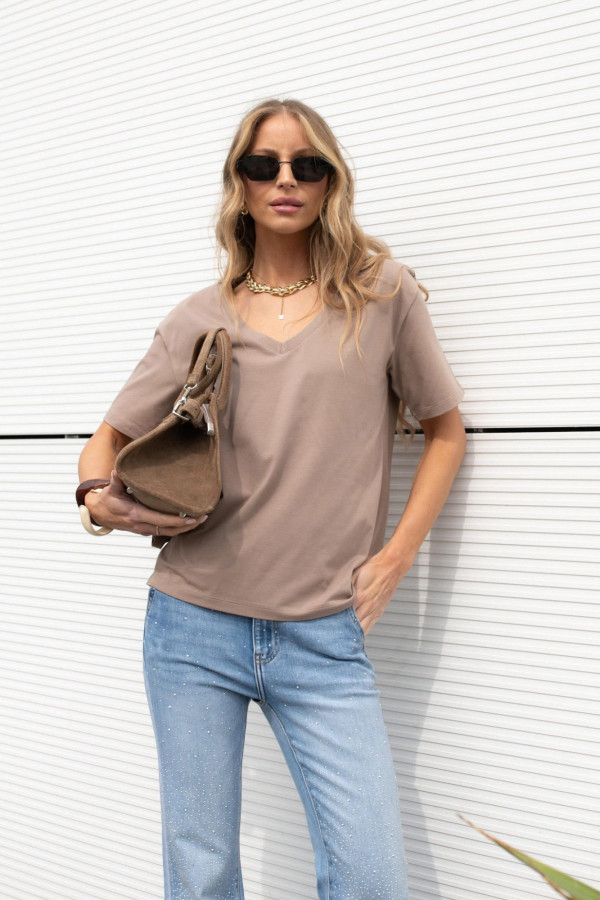 Tshirt BASIC w serek mokka 2